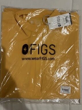 Figs Scrub Top, Dandelion, Small